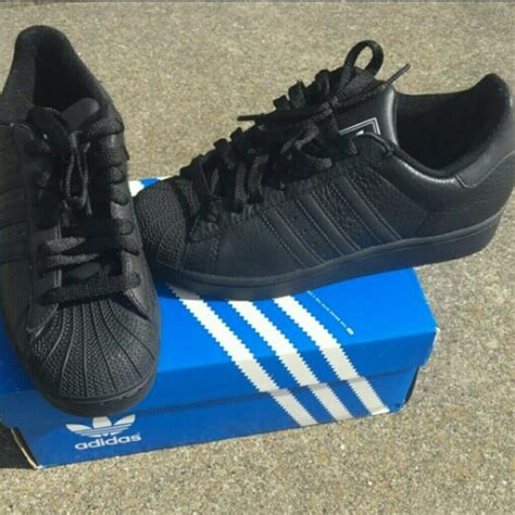 black shell toe adidas